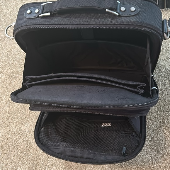 Dell Laptop Computer Case - Picture 10 of 16